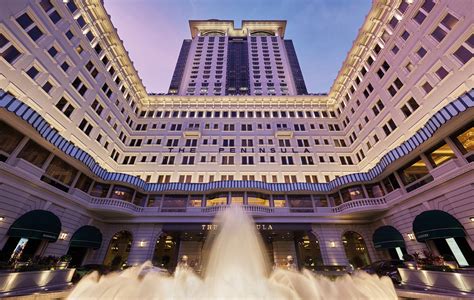 cathay pacific hotel.
